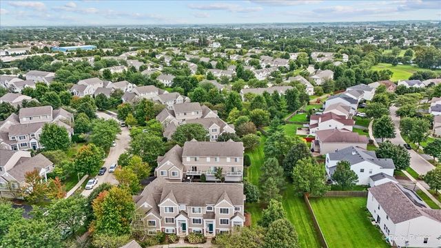 2297 Twilight Drive, Aurora, IL 60503