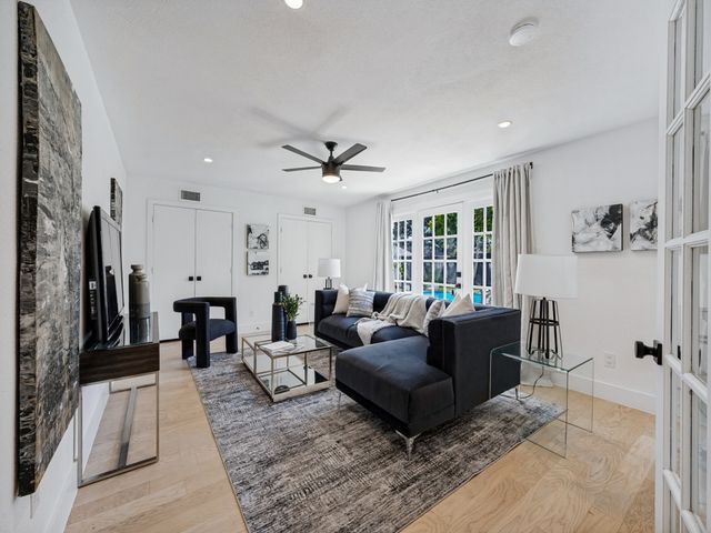 16810 Deer Park Drive, Dallas, TX 75248