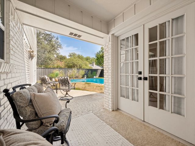 16810 Deer Park Drive, Dallas, TX 75248