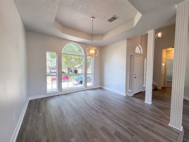 708 Fall Wheat Drive, Desoto, TX 75115