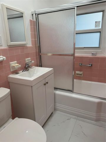 421 NE 21st Court, Wilton Manors, FL 33305