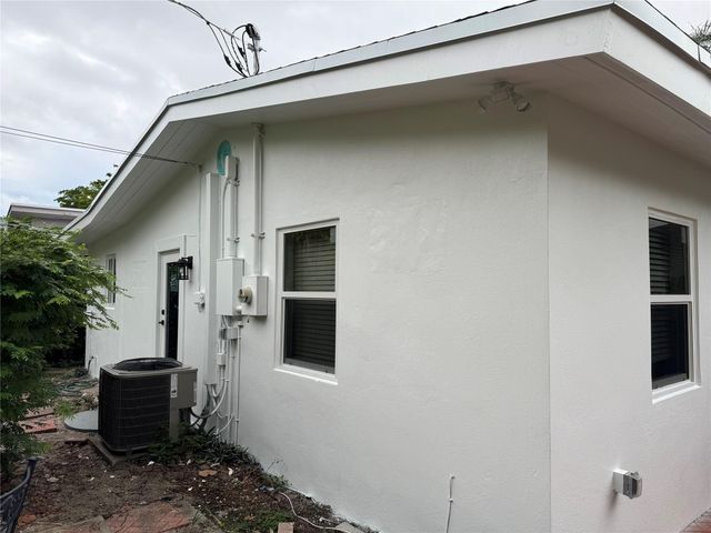 421 NE 21st Court, Wilton Manors, FL 33305