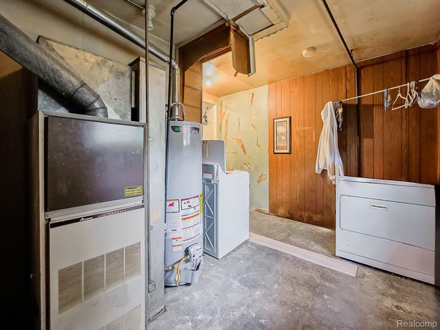 23560 Stewart Avenue, Warren, MI 48089