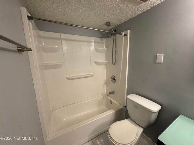 1904 CHALLENGER Court E 1904, Jacksonville, FL 32233