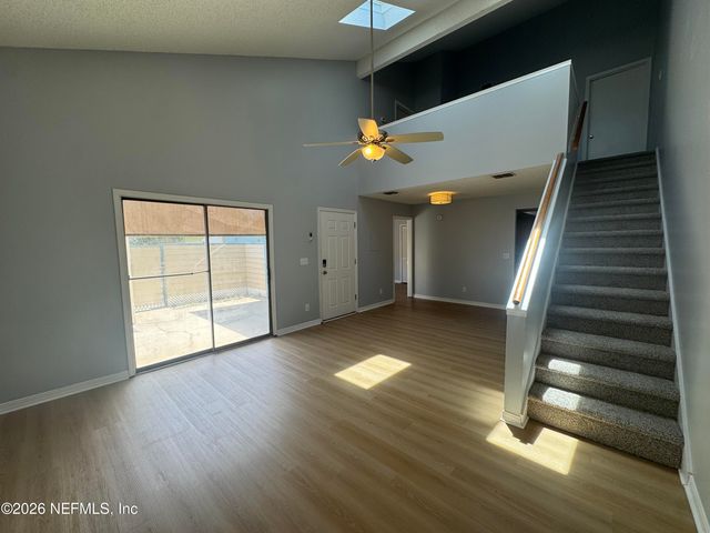 1904 CHALLENGER Court E 1904, Jacksonville, FL 32233