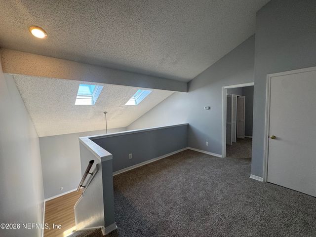 1904 CHALLENGER Court E 1904, Jacksonville, FL 32233