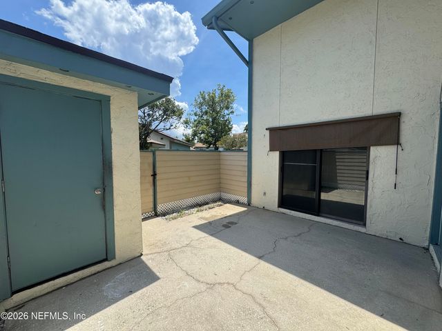 1904 CHALLENGER Court E 1904, Jacksonville, FL 32233
