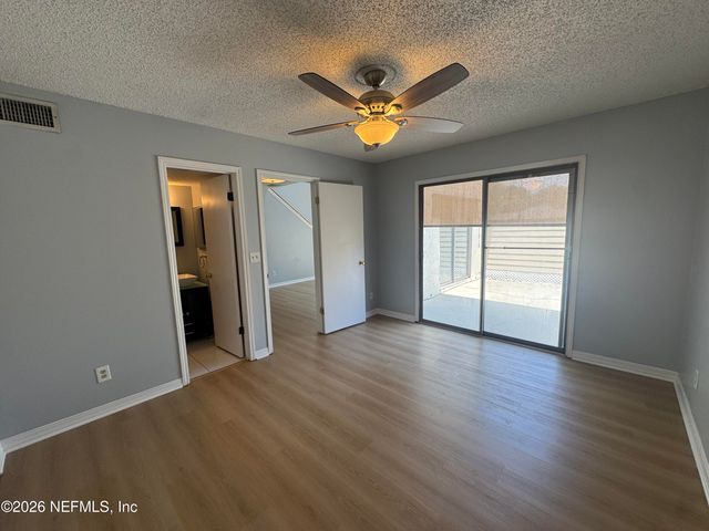 1904 CHALLENGER Court E 1904, Jacksonville, FL 32233
