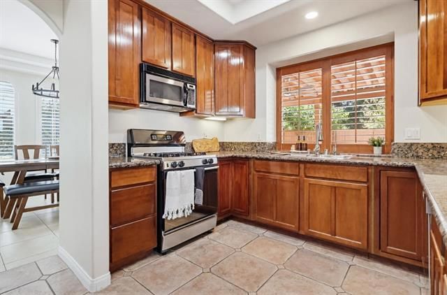 18120 Jaguar Court, Los Angeles, CA 91335
