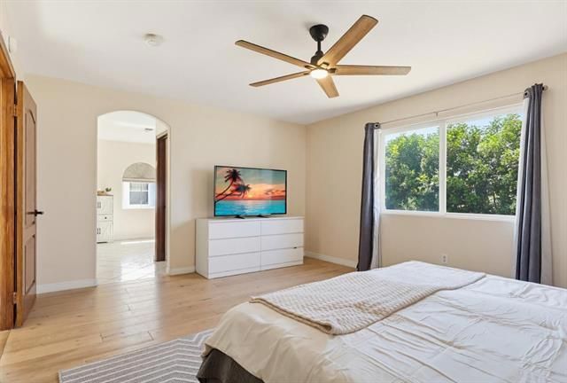 18120 Jaguar Court, Los Angeles, CA 91335