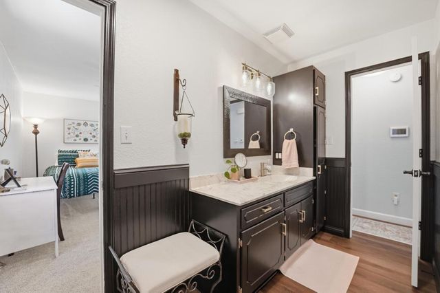 19304 E R D Mize Road, Independence, MO 64057