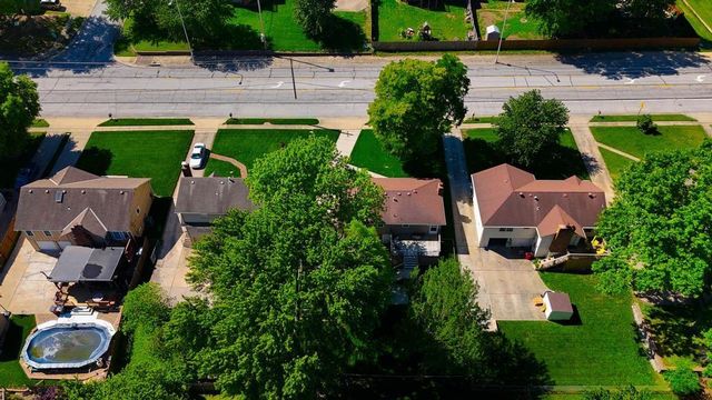 19304 E R D Mize Road, Independence, MO 64057