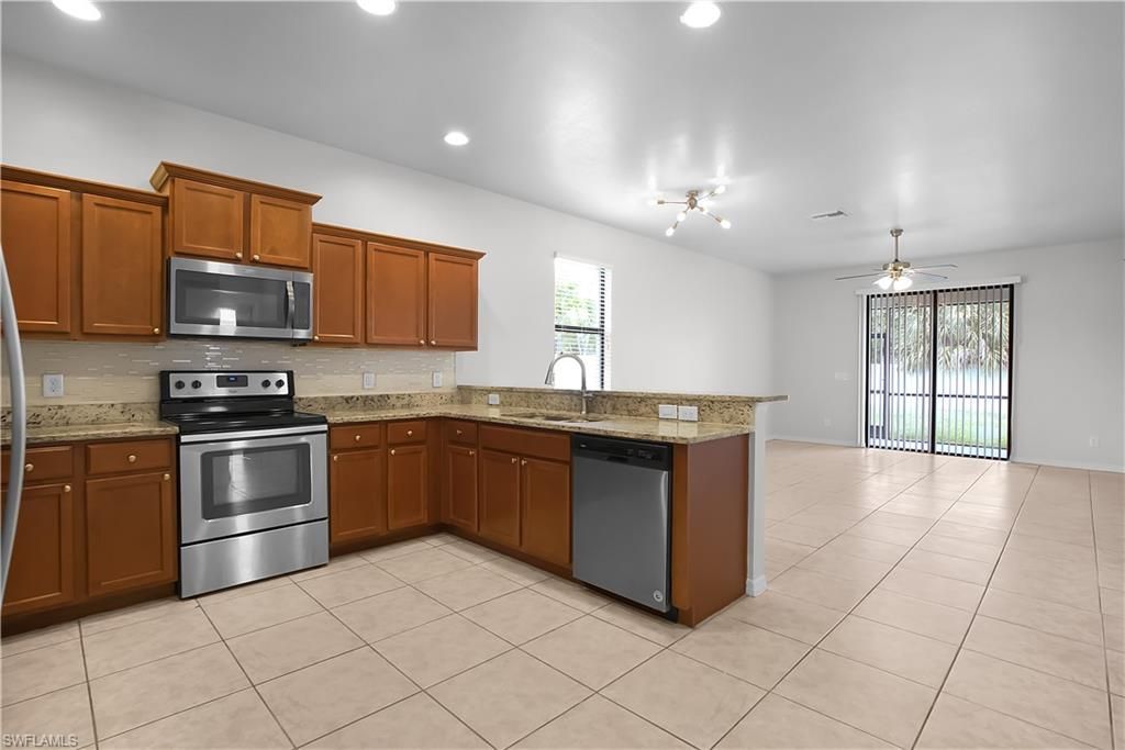 820 SW 9th AVE, CAPE CORAL, FL 33991 — photo 3