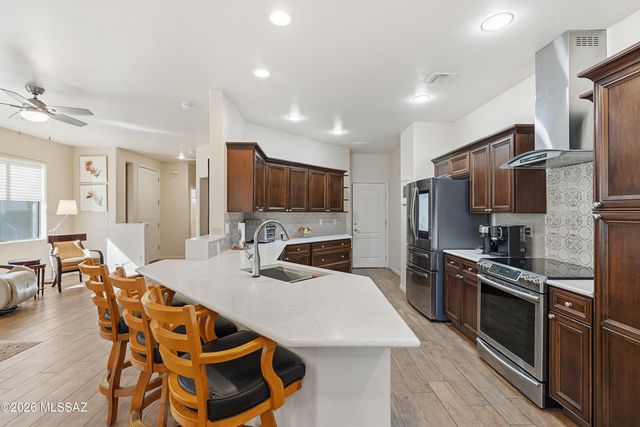 531 W Aspenwood Street, Green Valley, AZ 85614