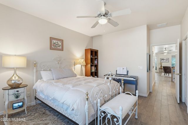 531 W Aspenwood Street, Green Valley, AZ 85614