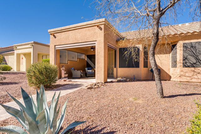 531 W Aspenwood Street, Green Valley, AZ 85614