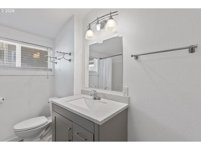 540 Nw 56th St, Newport, OR 97365