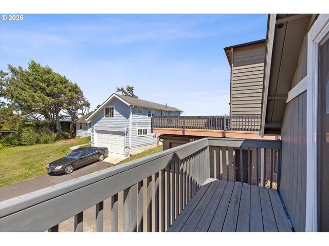 540 Nw 56th St, Newport, OR 97365
