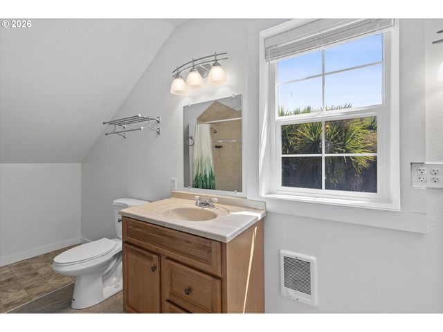 540 Nw 56th St, Newport, OR 97365
