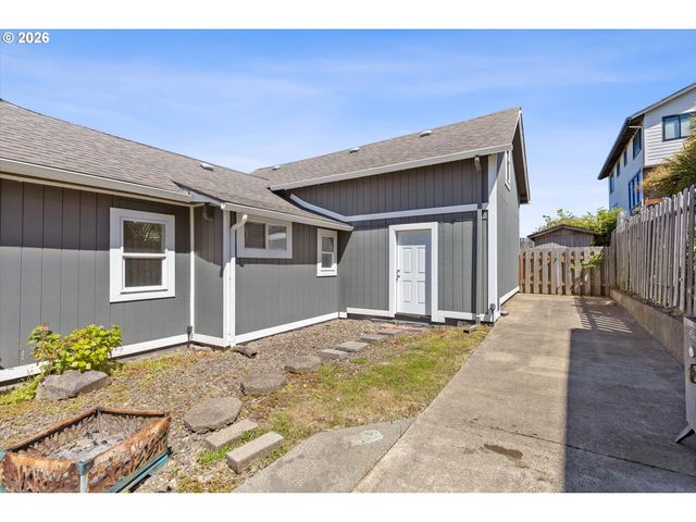 540 Nw 56th St, Newport, OR 97365