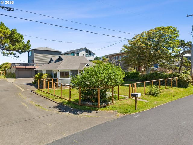 540 Nw 56th St, Newport, OR 97365