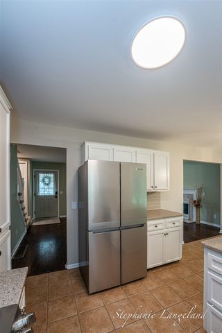 1511 Springbrook Drive, Jenison, MI 49428