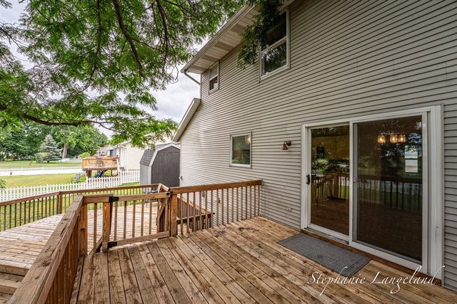 1511 Springbrook Drive, Jenison, MI 49428