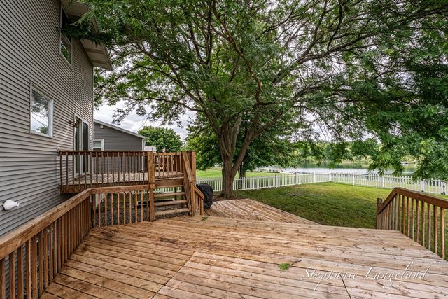 1511 Springbrook Drive, Jenison, MI 49428