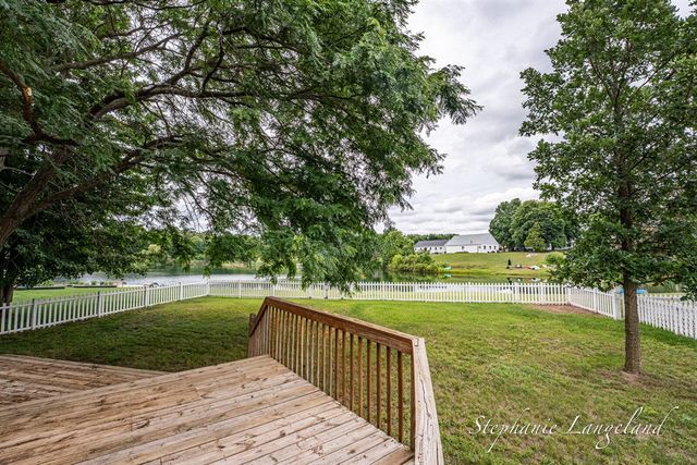 1511 Springbrook Drive, Jenison, MI 49428