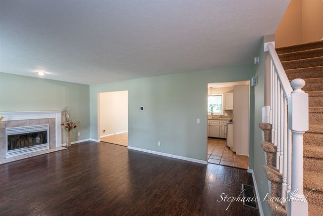 1511 Springbrook Drive, Jenison, MI 49428
