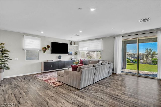 354 American Dipper Street, Las Vegas, NV 89138