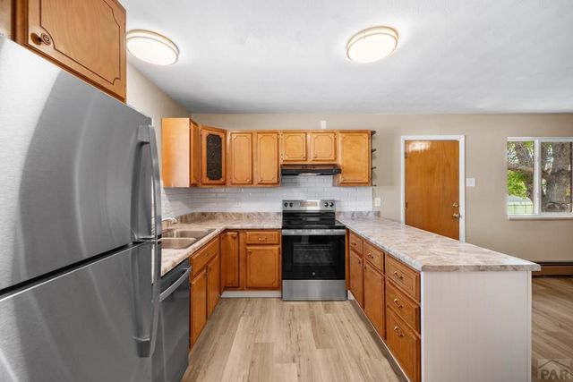 24 Radcliff Lane, Pueblo, CO 81005