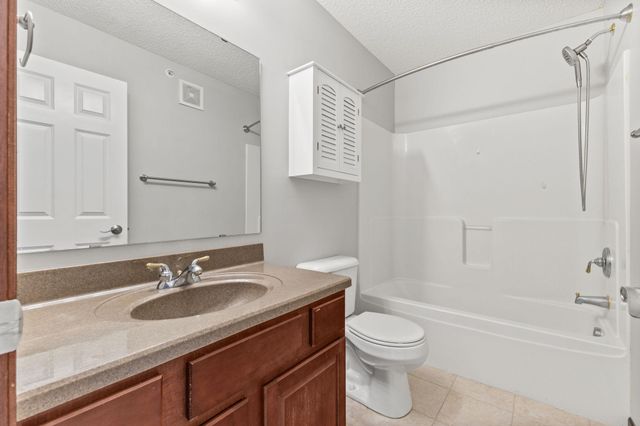 5038 Yuma Lane N, Plymouth, MN 55446