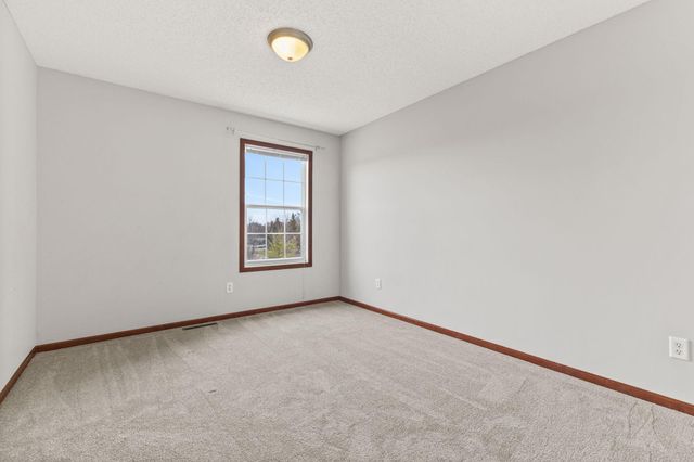5038 Yuma Lane N, Plymouth, MN 55446