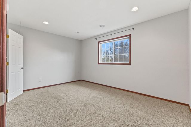 5038 Yuma Lane N, Plymouth, MN 55446