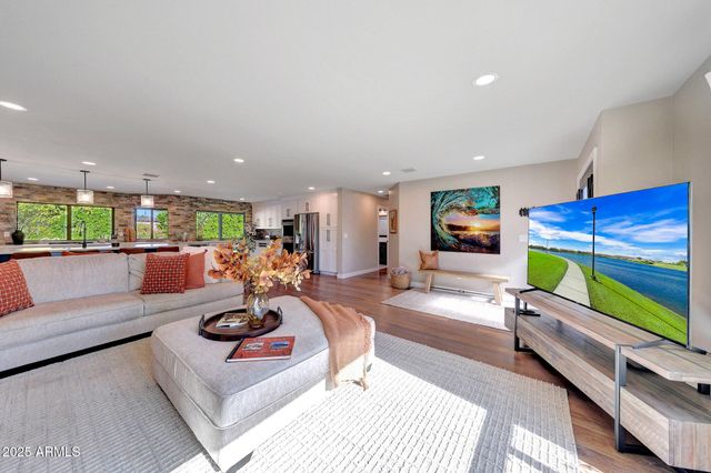 140 E CERCADO Lane, Litchfield Park, AZ 85340