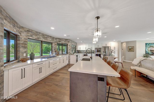 140 E CERCADO Lane, Litchfield Park, AZ 85340