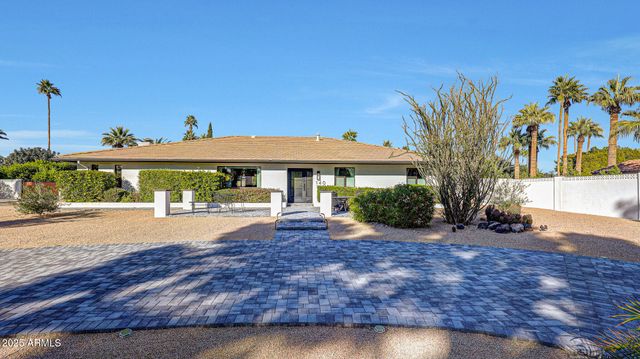 140 E CERCADO Lane, Litchfield Park, AZ 85340