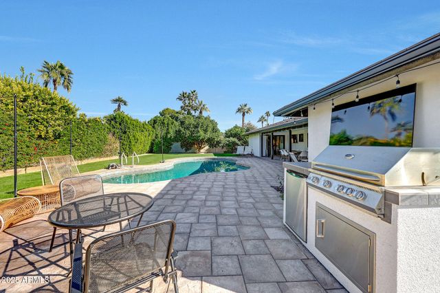 140 E CERCADO Lane, Litchfield Park, AZ 85340