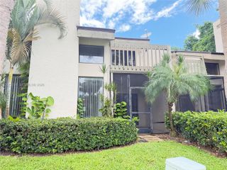 5988 Glendale, Boca Raton, FL 33433
