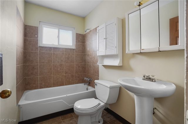 1162-1164 Tonawanda Avenue, Akron, OH 44305