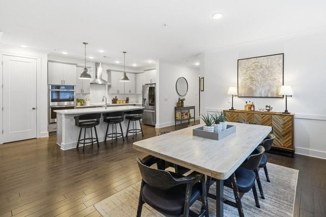 209 Floral Valley Drive, Woodstock, GA 30188