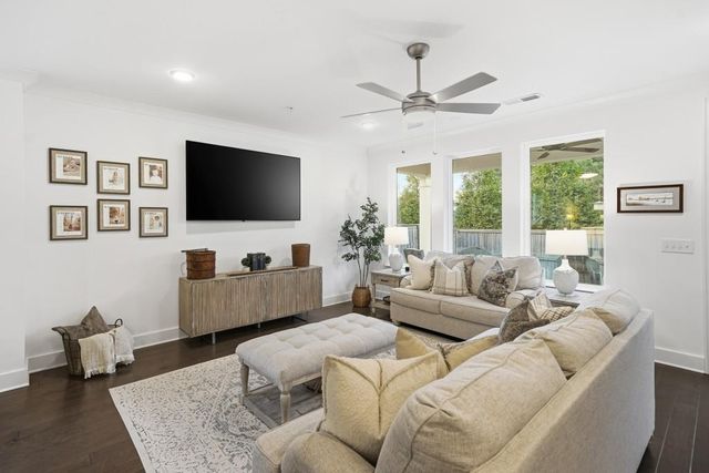 209 Floral Valley Drive, Woodstock, GA 30188