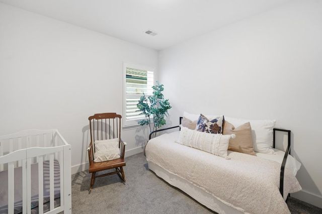 209 Floral Valley Drive, Woodstock, GA 30188