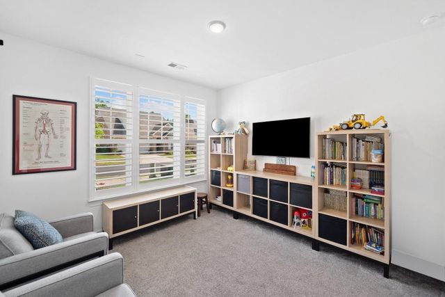 209 Floral Valley Drive, Woodstock, GA 30188