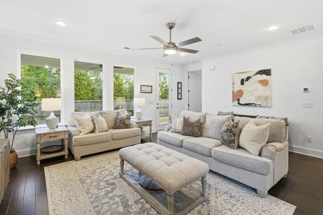 209 Floral Valley Drive, Woodstock, GA 30188