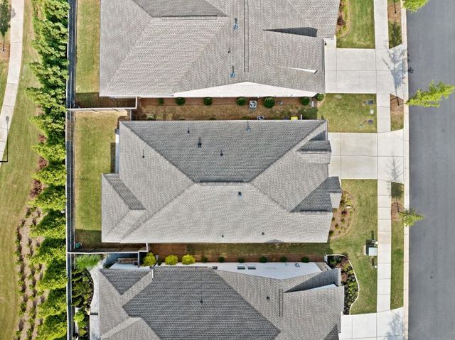 209 Floral Valley Drive, Woodstock, GA 30188