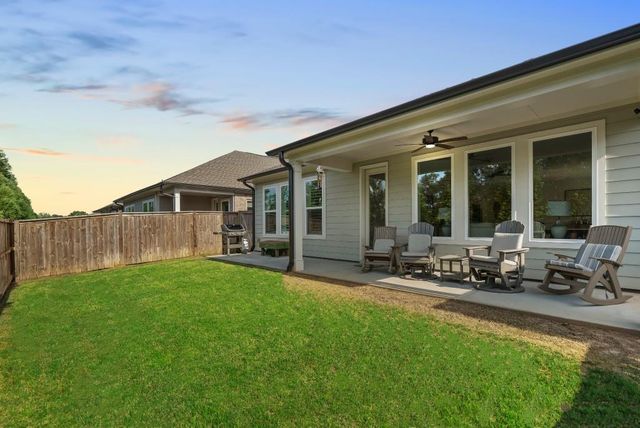 209 Floral Valley Drive, Woodstock, GA 30188