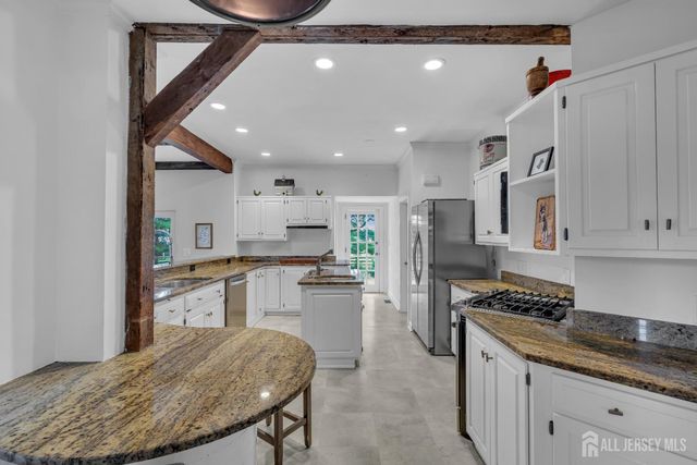 156 Cranbury Neck Road, Plainsboro, NJ 08512