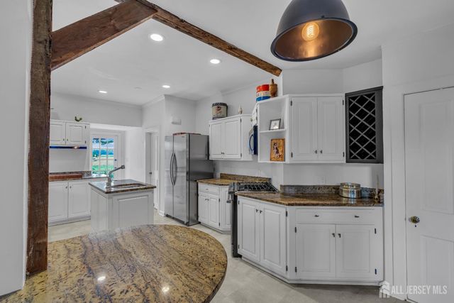 156 Cranbury Neck Road, Plainsboro, NJ 08512